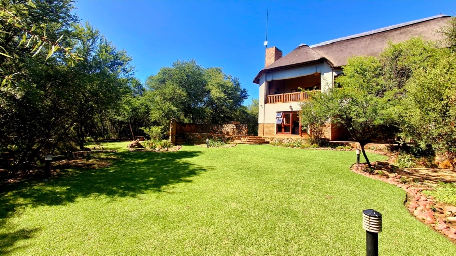 4 Bedroom Property for Sale in Boschenvaal River Front Lodges Free State